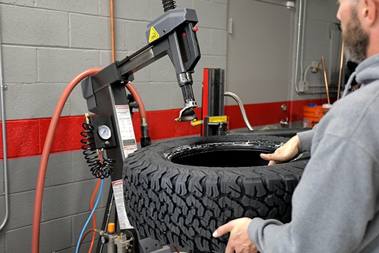 Best Ranger Tyre Changer Tilt-Back Tower Feature